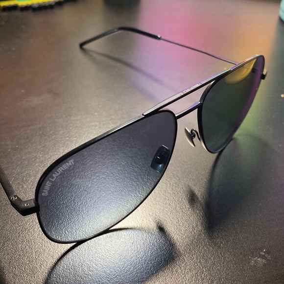 Saint Laurent Black Aviators - Picture 2 of 3